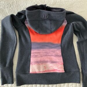 Lululemon sunset Scuba Hoodie Zip Up Jacket size 8